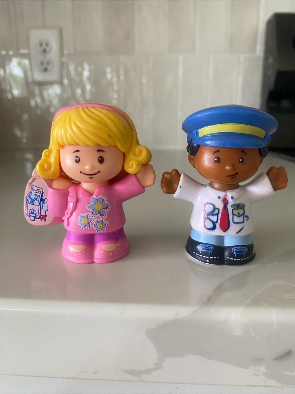 Little People Travel Together airplane set Emma & pilot Figure Lot of 2 2016